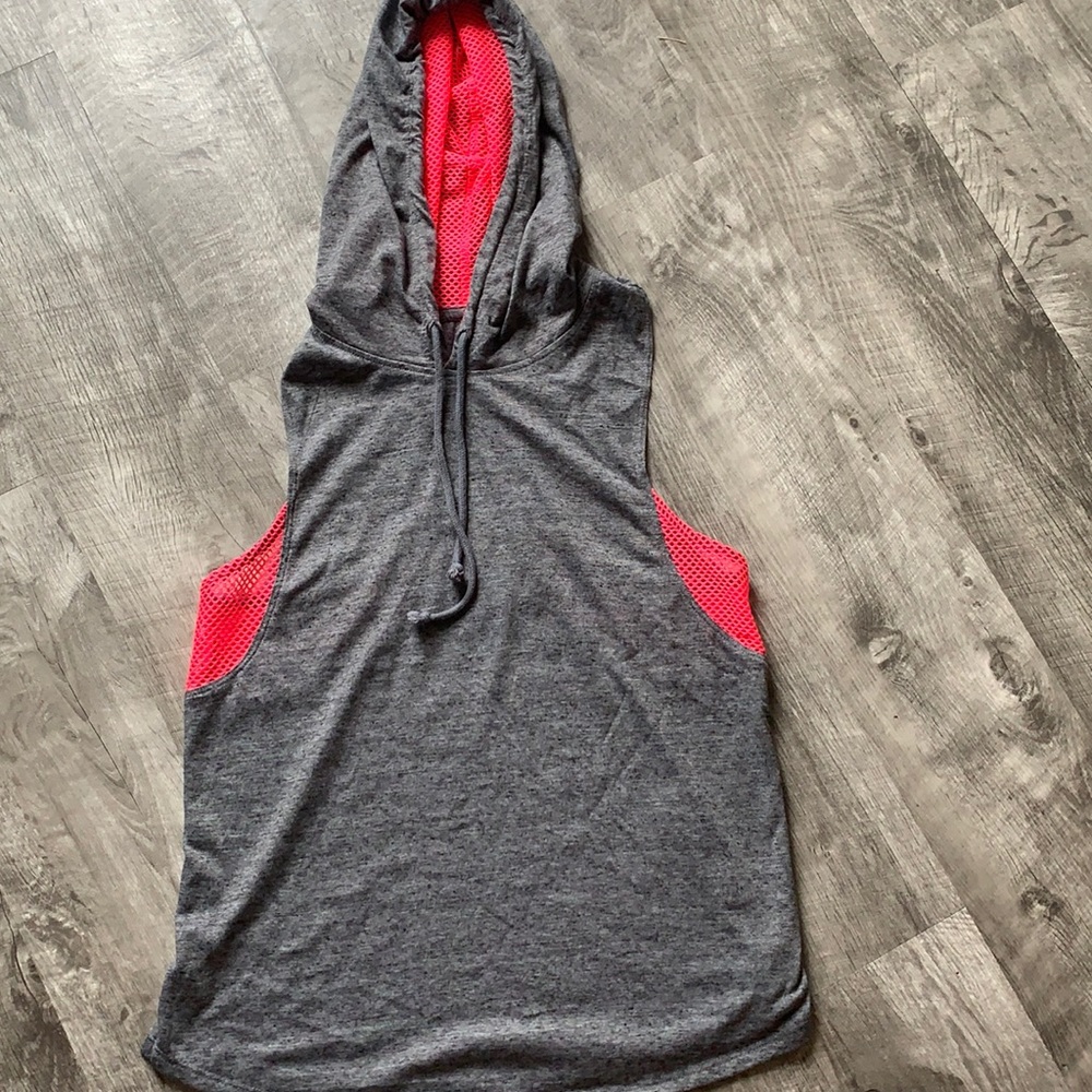 athletic grey and pink tank top with hood